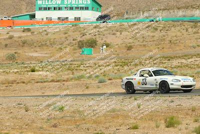 media/Jun-01-2025-CalClub SCCA (Sun) [[eae223c5dd]]/Group 5/Qualifying/